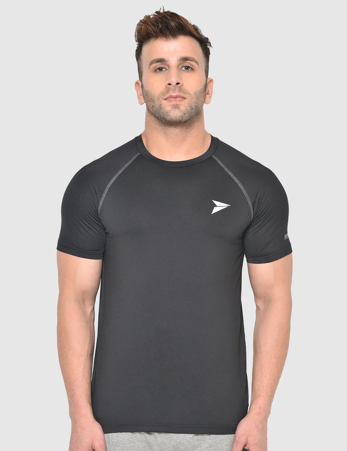 Fitinc Gymwear Black T-shirt for Men