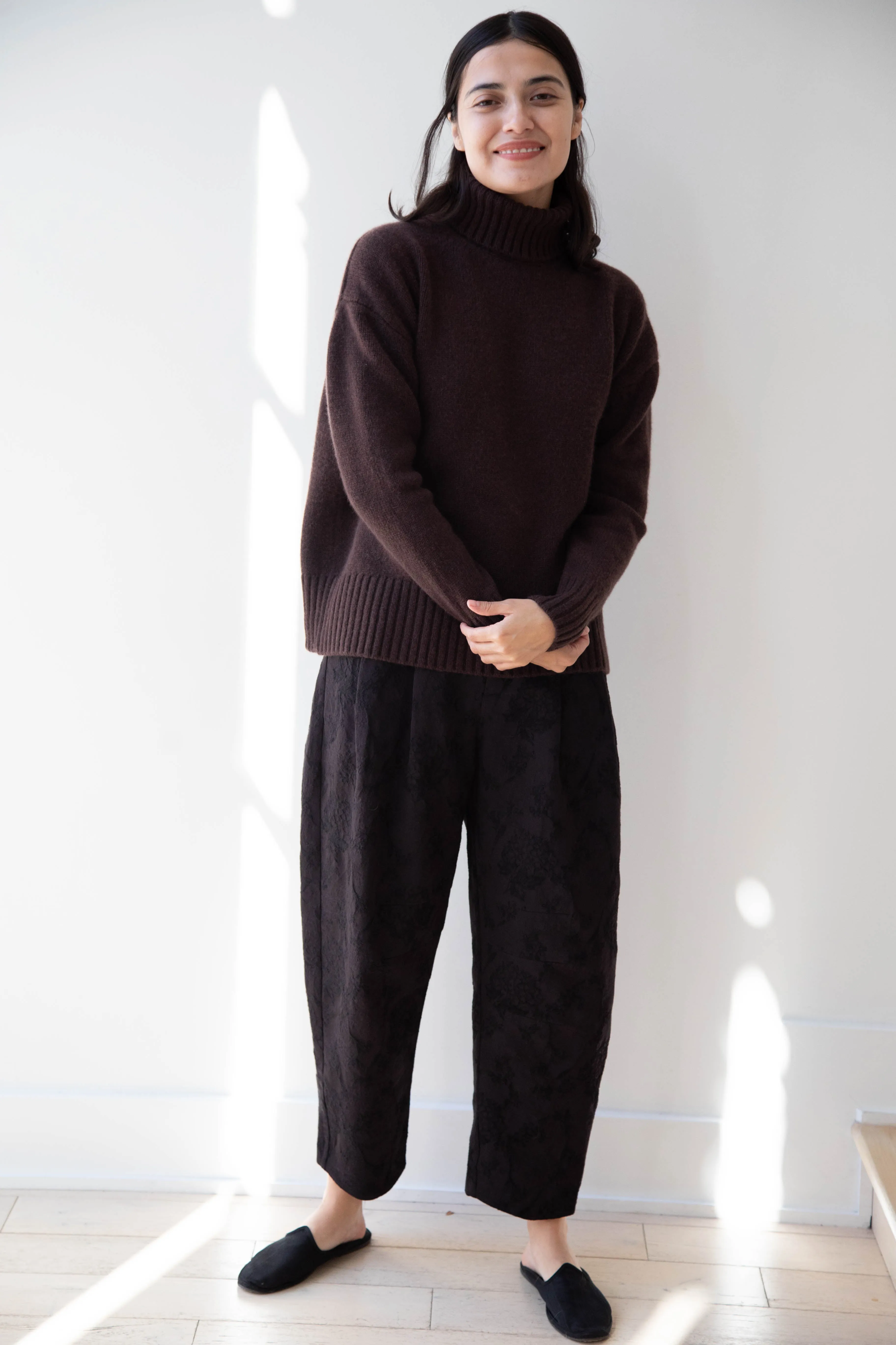 Makié | Cashmere Turtleneck Sweater in Chocolate