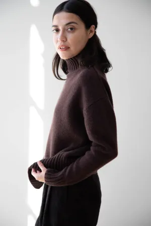 Makié | Cashmere Turtleneck Sweater in Chocolate