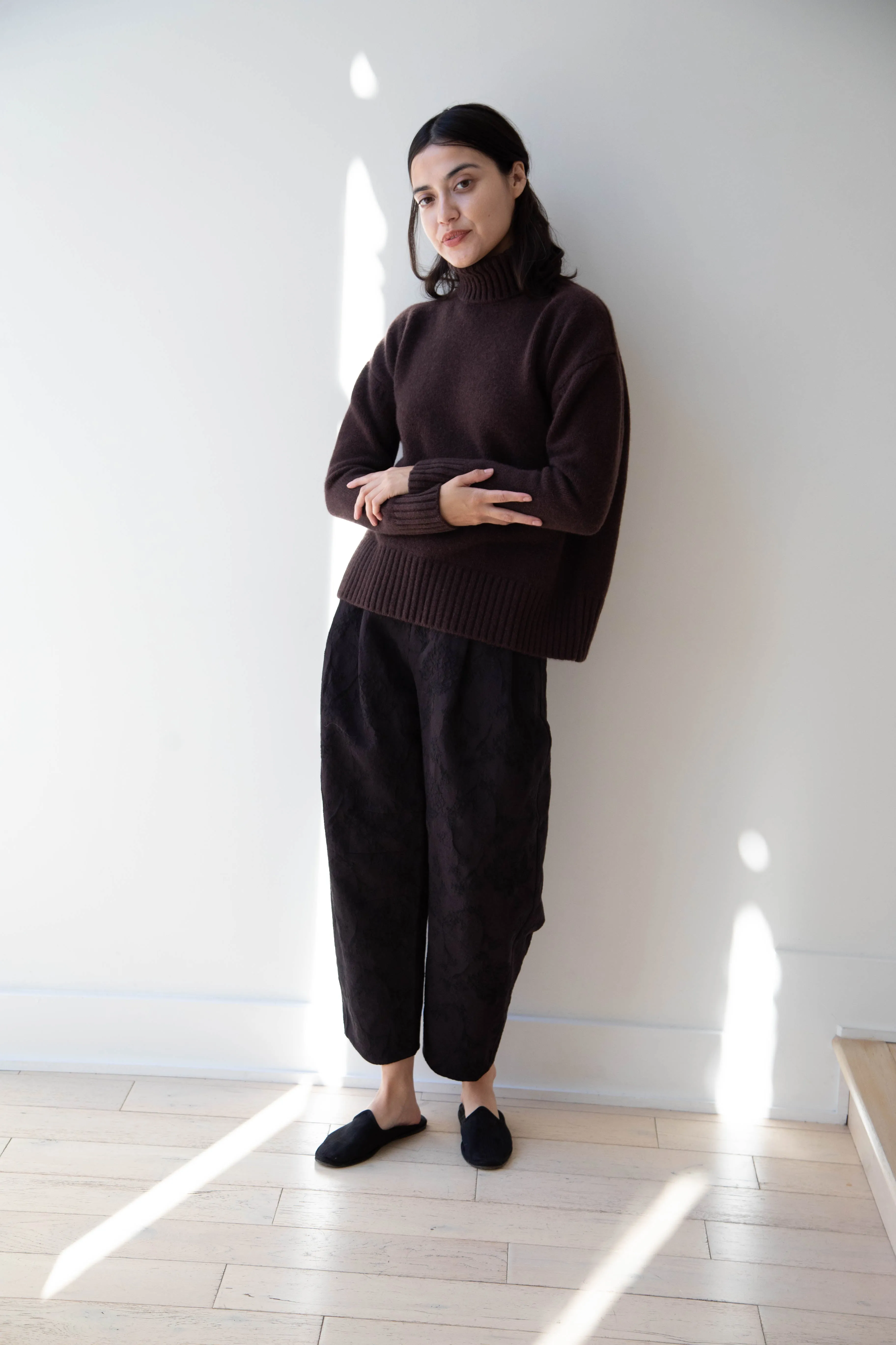 Makié | Cashmere Turtleneck Sweater in Chocolate