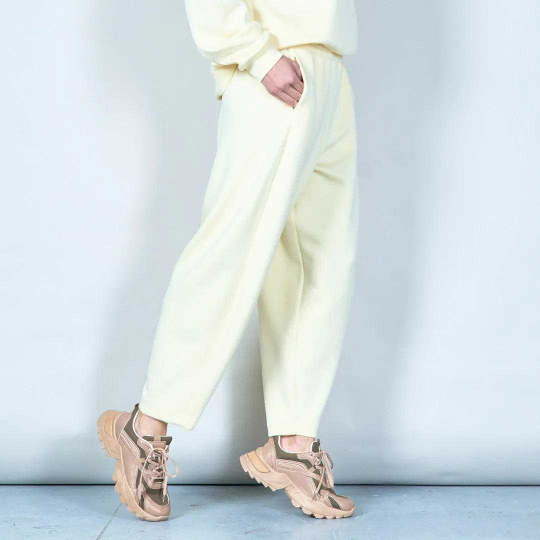 Relaxed wide-leg elastic trousers wholesale