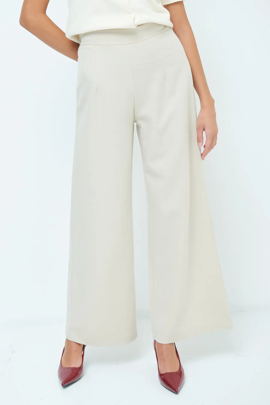 Tailored wide-leg trousers wholesale