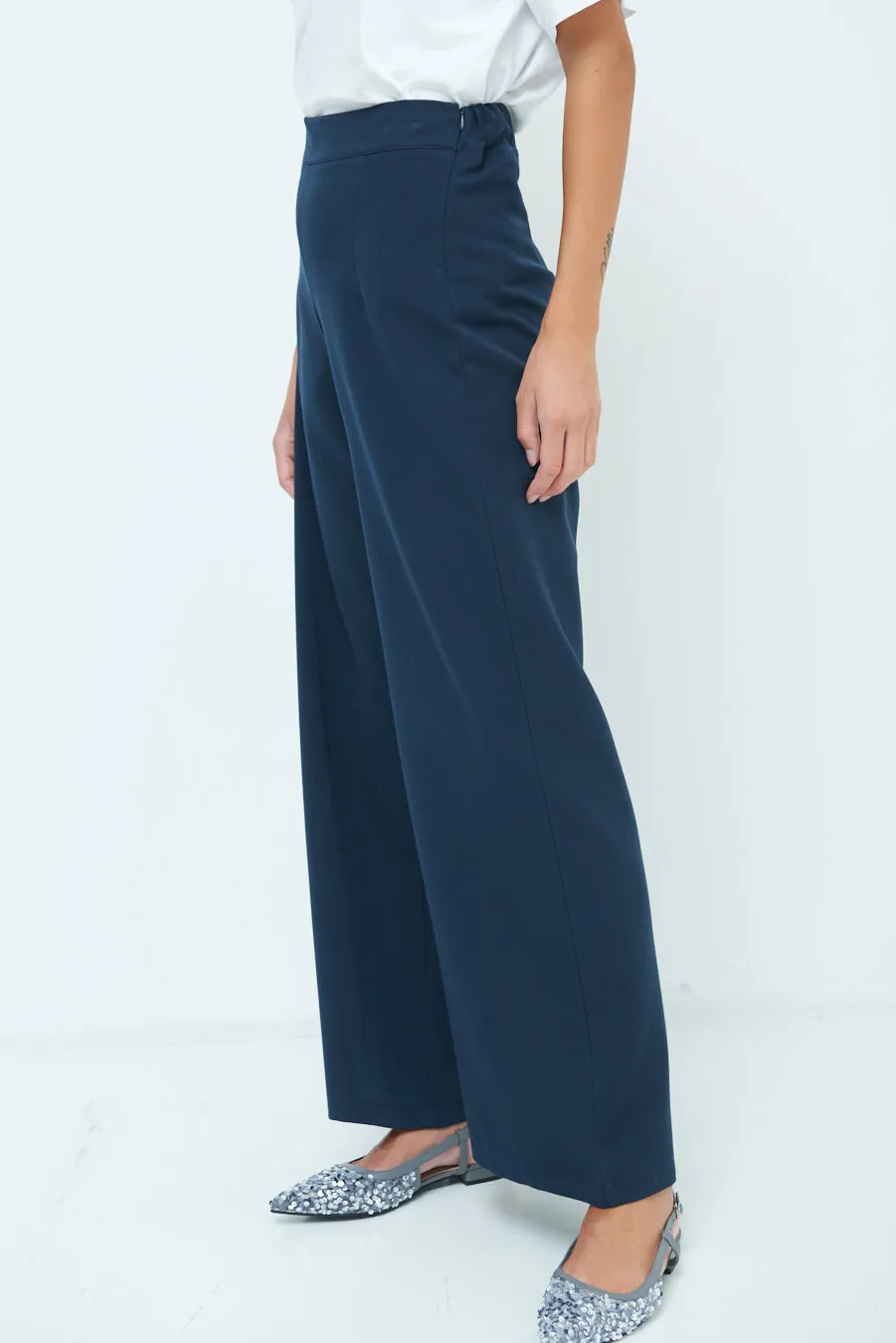 Tailored wide-leg trousers wholesale